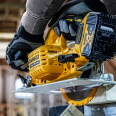 DeWalt Kotúčová píla 184mm 18V 2x5Ah DCS570H2T