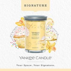 Yankee Candle Vonná sviečka Signature Tumbler in glass large Vanilla Cupcake 567 g