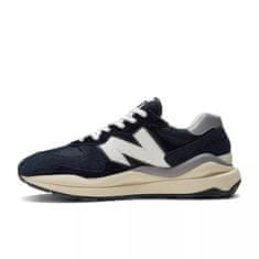 New Balance Obuv tmavomodrá 42 EU 5740