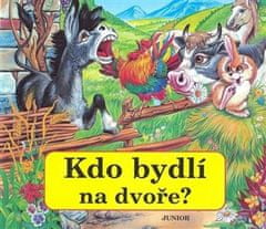 Kto býva na dvore?