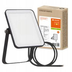 LEDVANCE Reflektor LED 10W 750lm 3000K Teplá biela IP65 čierny ESSENTIAL