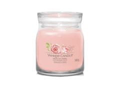 Yankee Candle Aromatická sviečka Signature sklo stredná Fresh Cut Roses 368 g