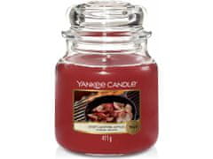 Yankee Candle Classic vonná sviečka v skle stredná Crisp Campfire Apples 411 g