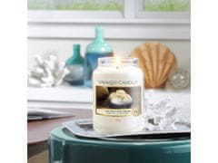 Yankee Candle Classic vonná sviečka v skle stredná Coconut Rice Cream 411 g