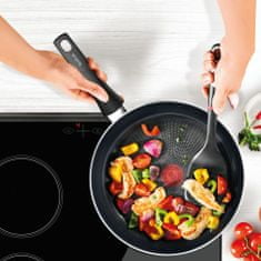 Tefal nepriľnavá panvica Force 28 cm C2920653