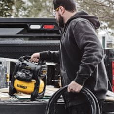 DeWalt Akumulátorový kompresor 18V FLEXVOLT ADVANTAGE 9,6bar 10l DCC1018N