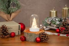 Strend Pro Dekorácia MagicHome Vianoce, biely stromček v kupole, LED, teplá biela, interiér, 5,5x9 cm