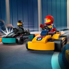 LEGO City 60400 Motokáry a pretekári