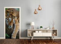 tulup.sk Samolepiace fototapety na dvere tiger na strome 85x205 cm