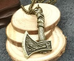 Camerazar Pánsky náhrdelník z oceľovej zliatiny v tvare kríža Viking Axe, odlievaná v starožltú farbu, veľkosť 2,5 cm x 4,5 cm