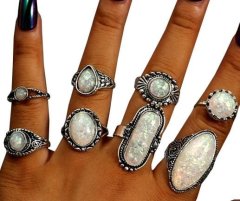 Camerazar Sada 8 strieborných prsteňov so syntetickými kameňmi opál, šírka 16-18 mm