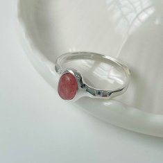 Flor de Cristal Strieborný prsteň Christina s ružovým kameňom