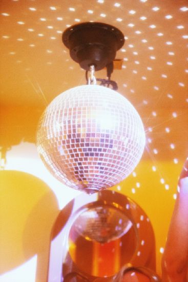 Pelcasa Groovy Yellow Disco Ball - 30x40 cm