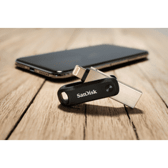 SanDisk iXpand Flash Drive Go 64GB