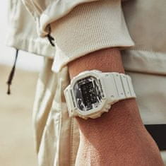 CASIO G-Shock DW-5600CA-8ER (322)