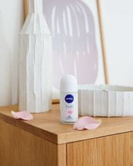 Nivea Guľôčkový antiperspirant pre ženy Rose Touch 50 ml