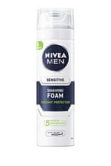 Nivea Pena na holenie Bulldog Sensitive 200 ml