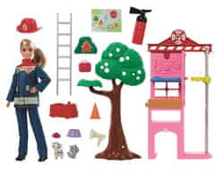 Mattel Barbie Hasičská stanice s panenkou, blond vlasy, 2 zvířátka a 10+ herních dílků HRG55