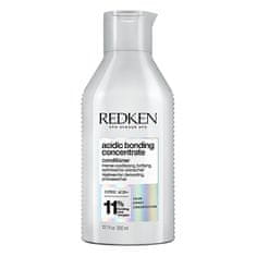 Redken Intenzívne ošetrujúci kondicionér ACIDIC Bonding Concentrate (Conditioner) (Objem 300 ml)