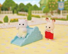 Sylvanian Families Zábavný park s veterným mlynom a mačiatkom