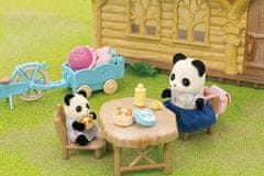 Sylvanian Families Panda a cyklo-korčuliarsky set