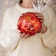 LINDT LINDOR Maxi pralinka Mliečná čokoláda 550 g