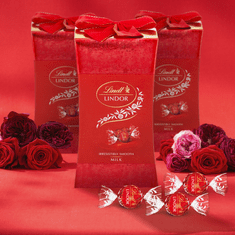 LINDT LINDOR pralinky Mliečná čokoláda - mini darčeková krabička 75 g