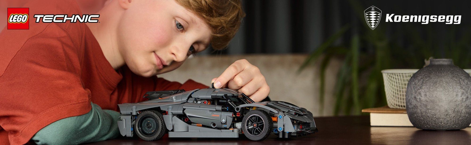 LEGO Technic 42173 Sivé hyperauto Koenigsegg Jesko Absolut