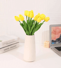 Camerazar Dekoračná kytica 10 umelých tulipánov, žltá farba, materiál: silikón a plast, dĺžka: 34 cm