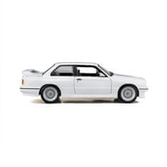 BBurago 1:24 Plus BMW 3 Series M3 1988 White