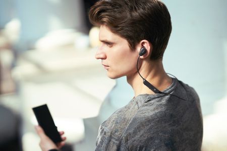 Bezdrátová Bluetooth sluchátka Sony WI-SP600N NFC 