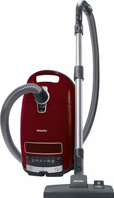 Miele Complete C3 Pure Red pevná konštrukcia