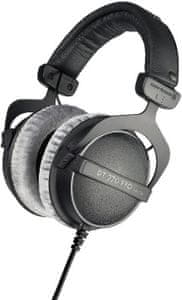 špičkové štúdiové slúchadlá beyerdynamic dt 770 pre 250 ohmov káblové pripojenie 3 m audio kábel pasívna izolácia uzavretá konštrukcia vhodná pre mixovanie hudby vyrobená ručne v Nemecku veľmi pohodlná mäkké čalúnenie