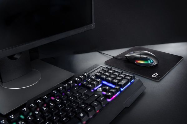 Trust GXT 940 Xidon drôtová optická herná myš usb