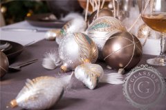 Decor By Glassor Vánoční oliva bílá s dekorem pavího pírka