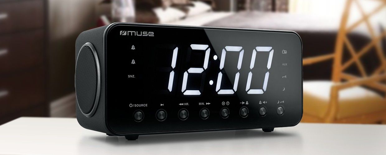  moderný rádiobudík muse M-192CR aux in usb port pre nabíjanie ľad displej so stmievačom záložné batérie sleep snooze duálny alarm budenia