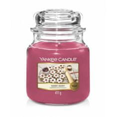 Yankee Candle MERRY BERRY Stredná sviečka 411g