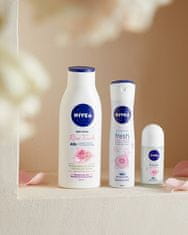 Nivea Guľôčkový antiperspirant pre ženy Rose Touch 50 ml