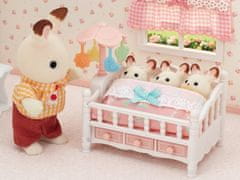 Sylvanian Families Nábytok - postieľka pre trojčatá s otočným kolotočom