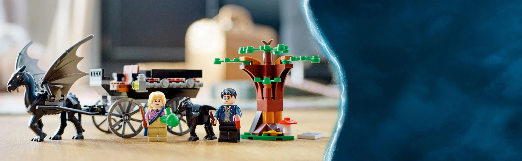 LEGO Harry Potter 76400 Rokfort: Koč a testrálovia