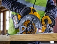 DeWalt Kotúčová píla 54V 190mm 2x9Ah DCS578X2