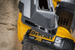 DeWalt 18V 2x 5Ah tesárska klincovačka