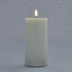DecoLED LED sviečka, vosková, 7,5 x 12,5 cm, biela