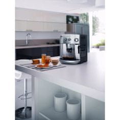 DELONGHI ESAM4200.S Automatický kávovar s mlynčekom Magnifica, strieborný