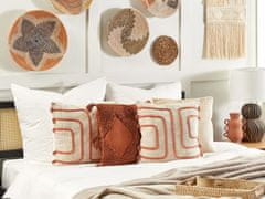 Beliani Bavlnený vankúš abstraktný vzor 45 x 45 cm béžová a oranžová PLEIONE