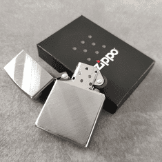 ISSI Zapaľovač ZIPPO s gravírovaním logom Metallica (ZAP-026)