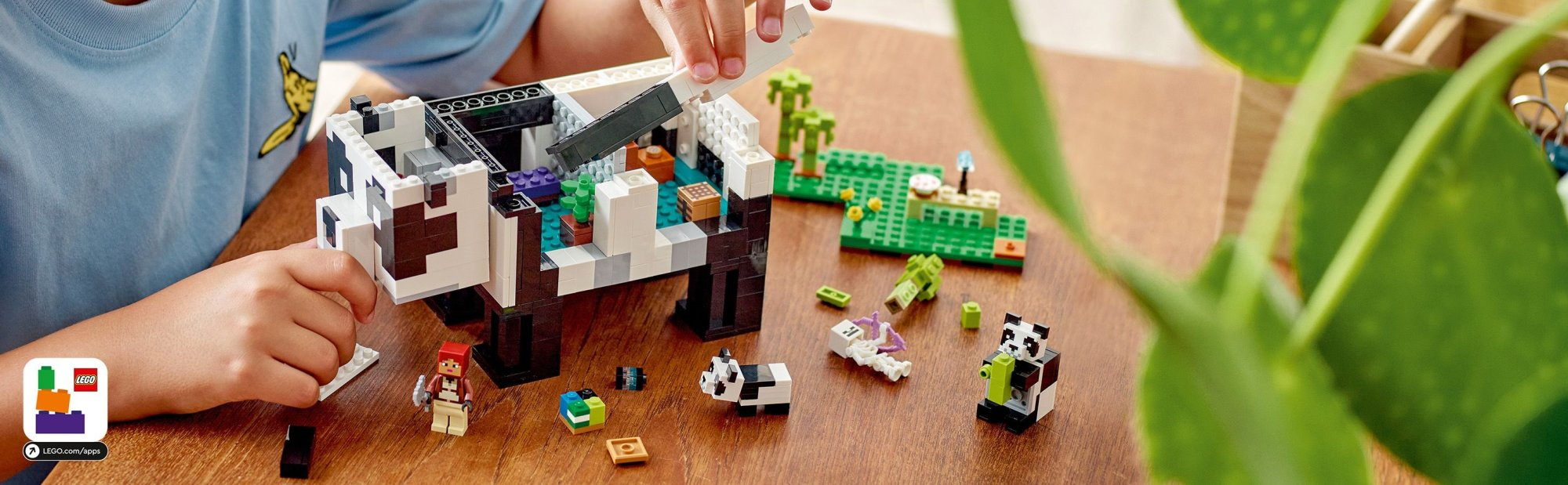 LEGO Minecraft 21245 Pandie útočisko