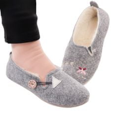 VivoVita WOOLLY SLIPPERS – vlnené papuče, výšivkou v tvare gombíka, 38