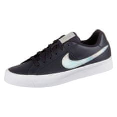 Nike Obuv 38 EU Wmns Court Royale AC